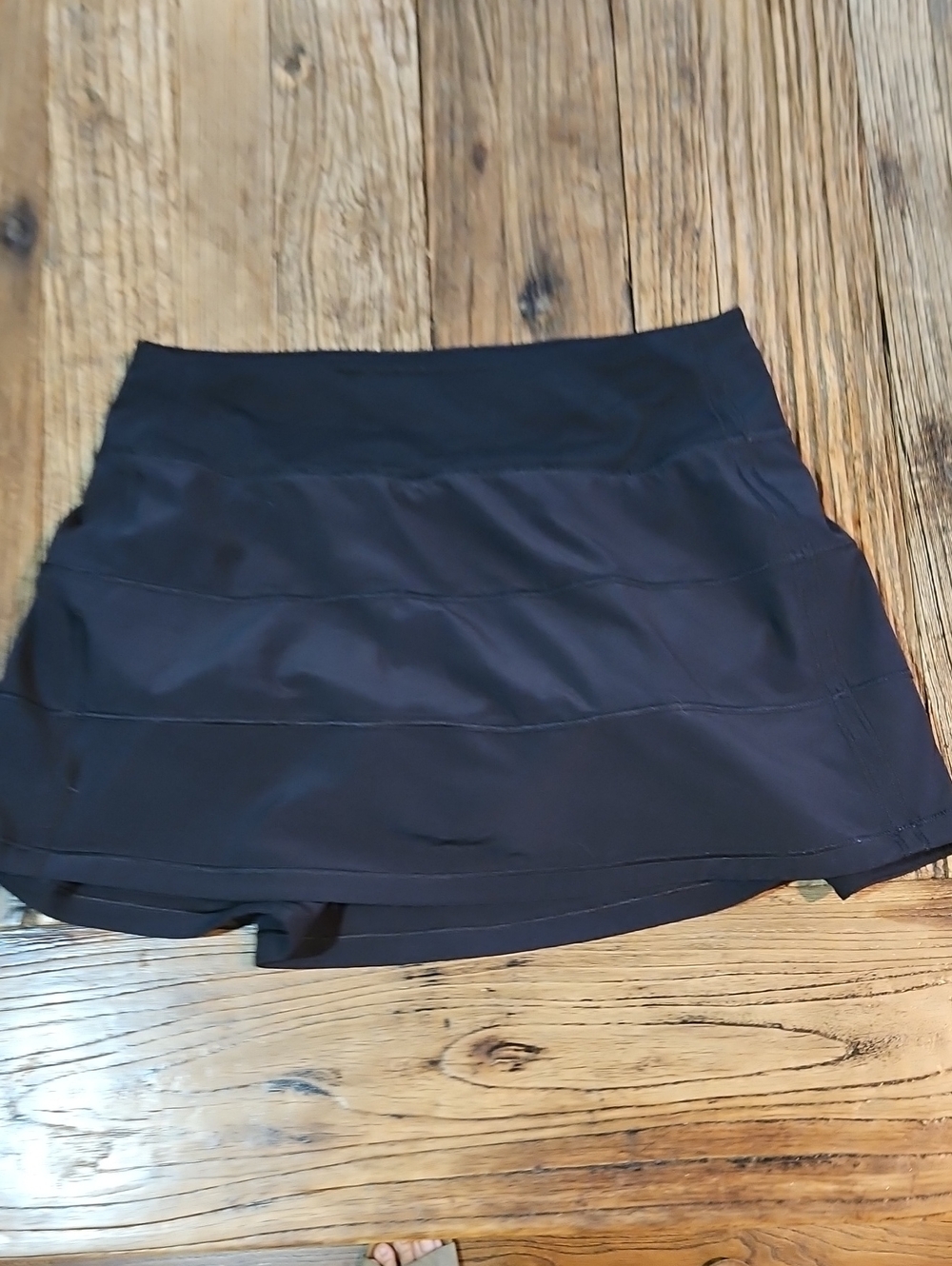 Lululemon Women’s Black Athletic Skort - Size 2